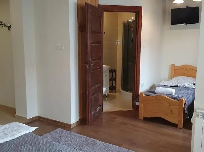 Δωμάτια σε οικογενειακή κατοικία U Kantora